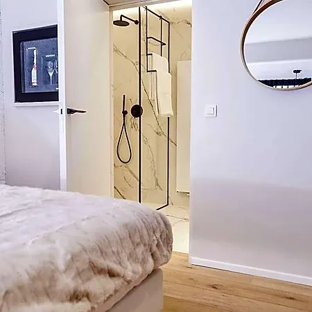 Oniro - Luxury & Wellness (adults Only) Nocleg ze śniadaniem Tournai